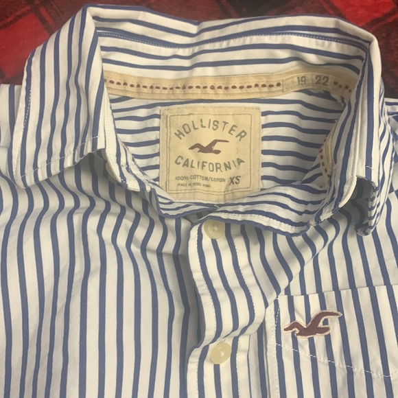 Holliester XS - Picture 2 of 3